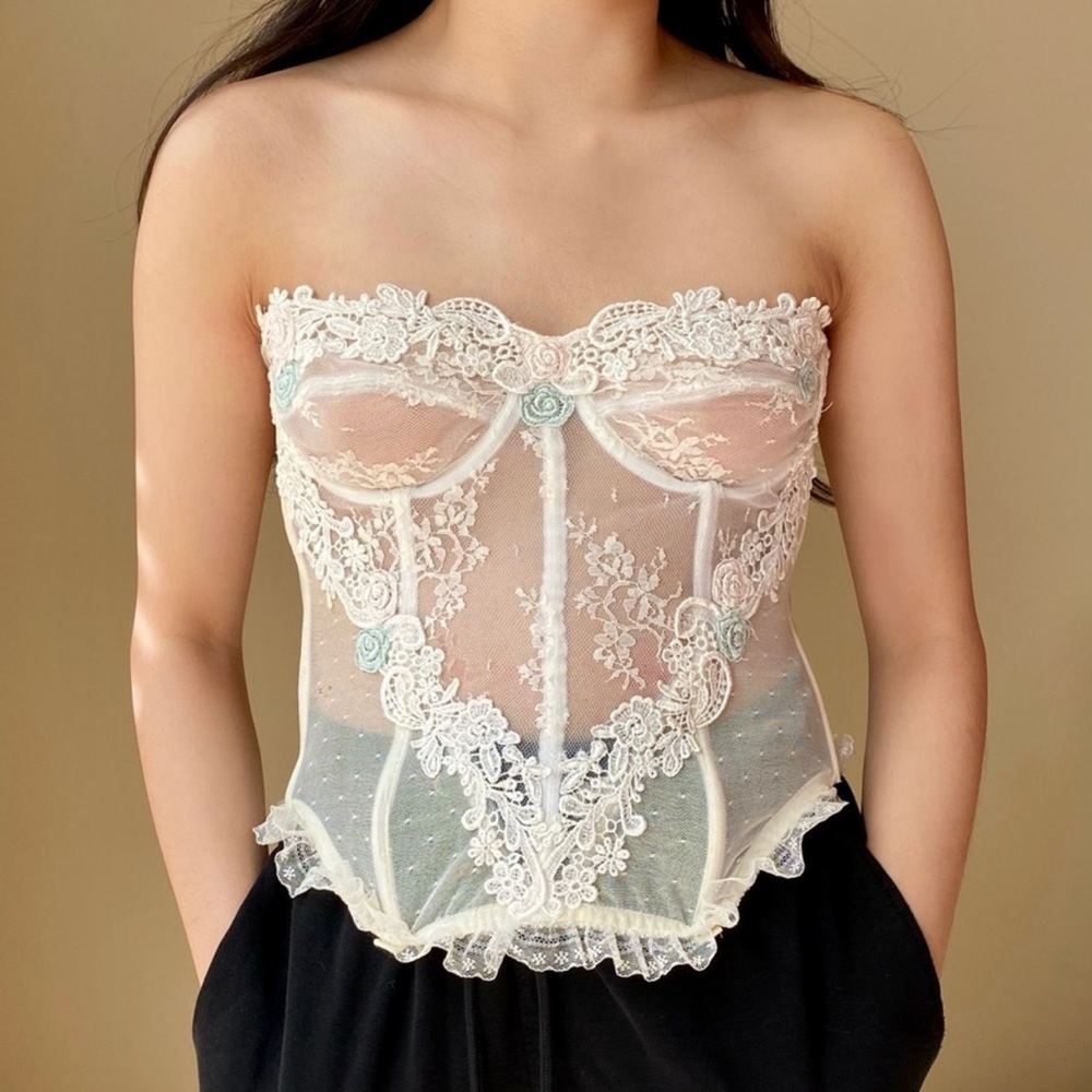 Victoria’s Secret Vintage Lace Corset